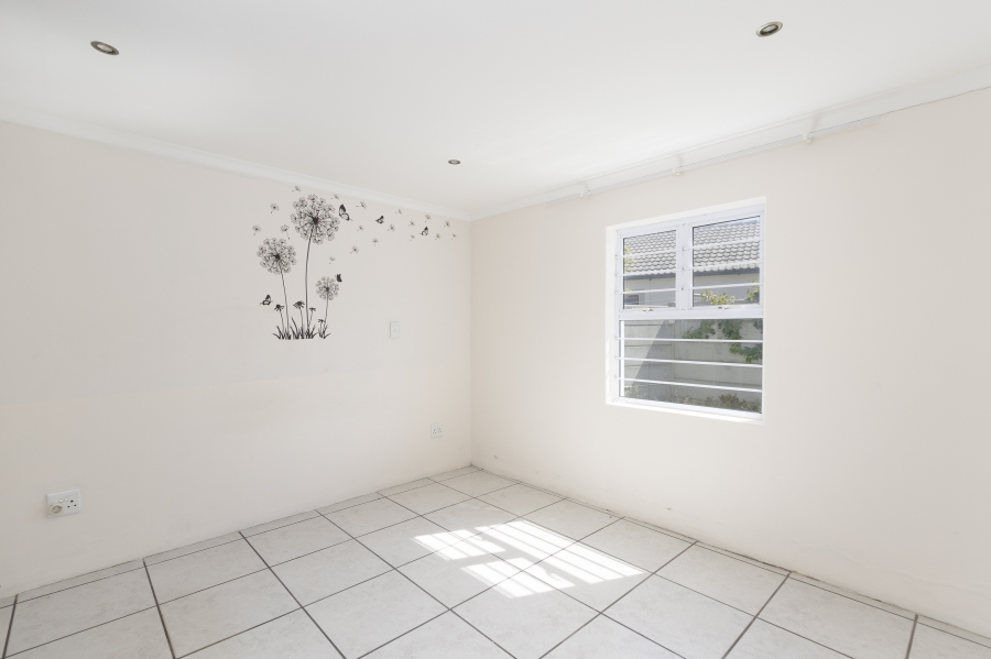 3 Bedroom Property for Sale in Victoria Park Western Cape